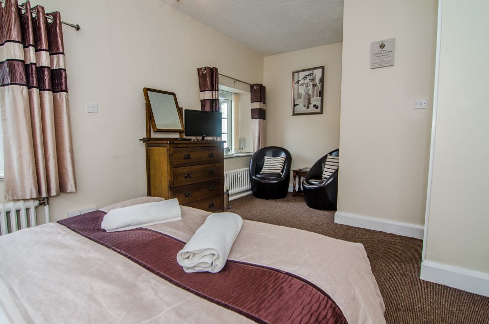 Bedroom 21